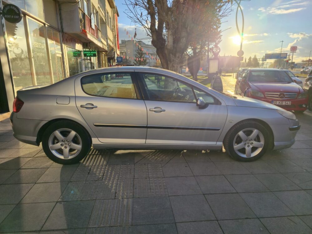 11 (Orta) PEUGEOT 407 211.000 KM DE 2008 MODEL EMSALSİZ NİTELİKTE...