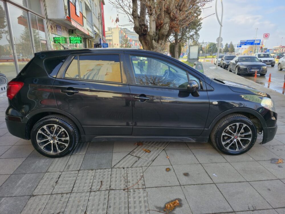 SUZUKİ S-CROSS 1.6 DDIS 2013 MODEL
