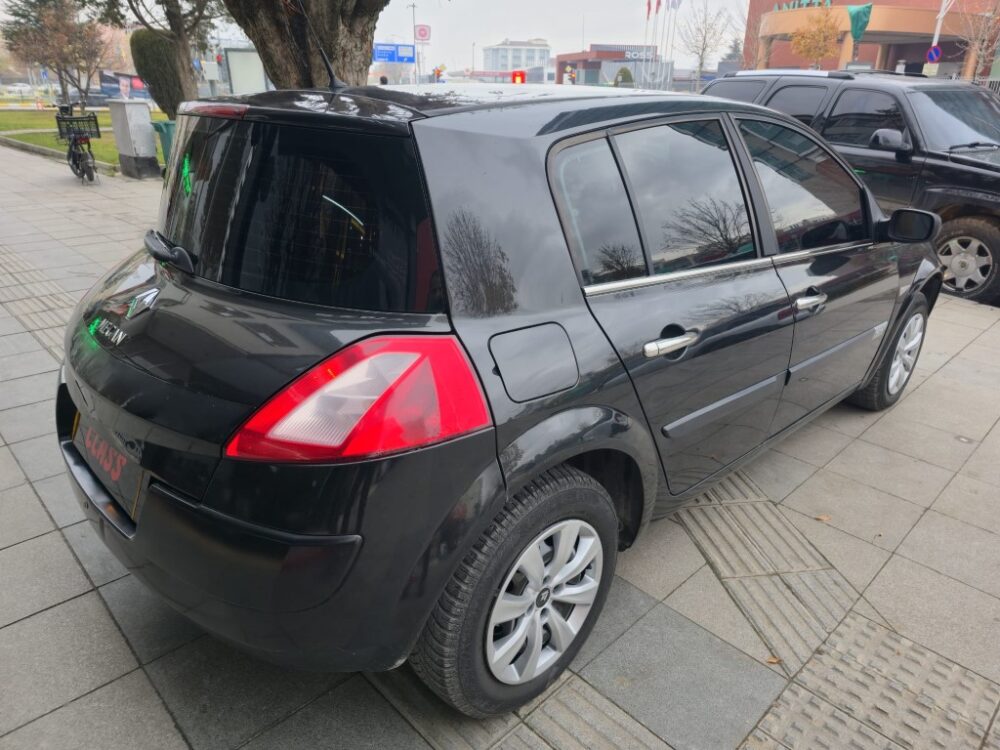 17 (Orta) RENAULT MEGANE II 1.4 AUTHENTİQUE 148.000 KM 2005 MODEL