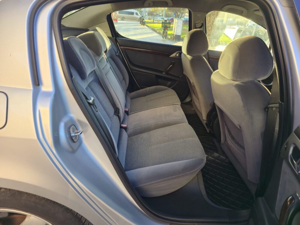 17 (Orta) PEUGEOT 407 211.000 KM DE 2008 MODEL EMSALSİZ NİTELİKTE...