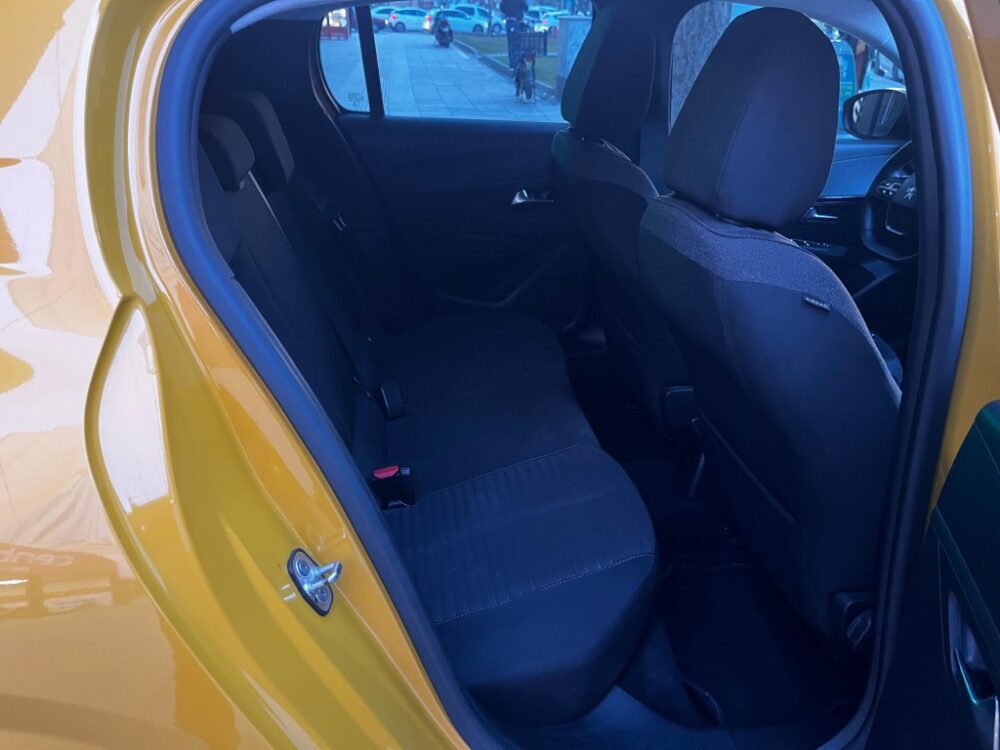 17 (Orta) PEUGEOT 208 1.2 PURE-TECH PRİME 2021 MODEL