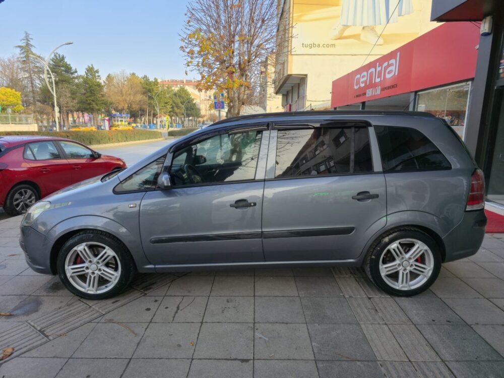 18 (Orta) OPEL ZAFİRA 2.0 DTİ 2006 MODEL 7 KİŞİLİK GENİŞ AİLELER İÇİN.....