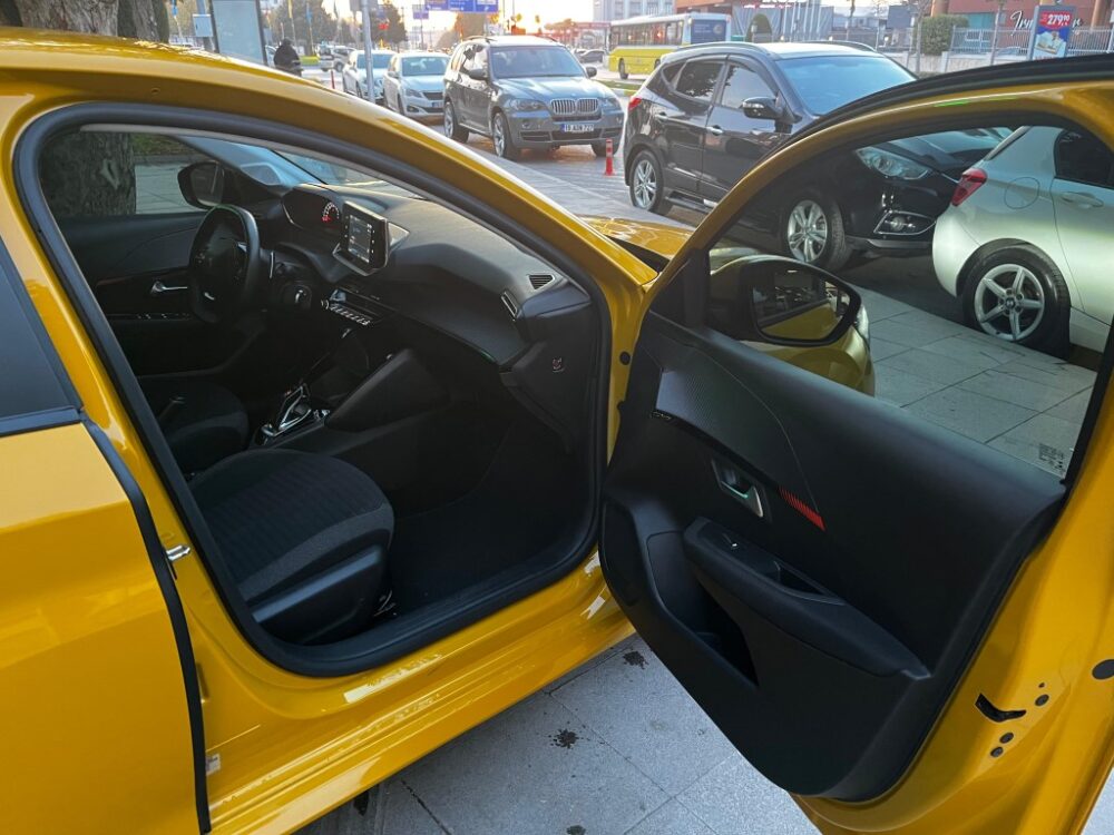 PEUGEOT 208 1.2 PURETECH 2021 MODEL