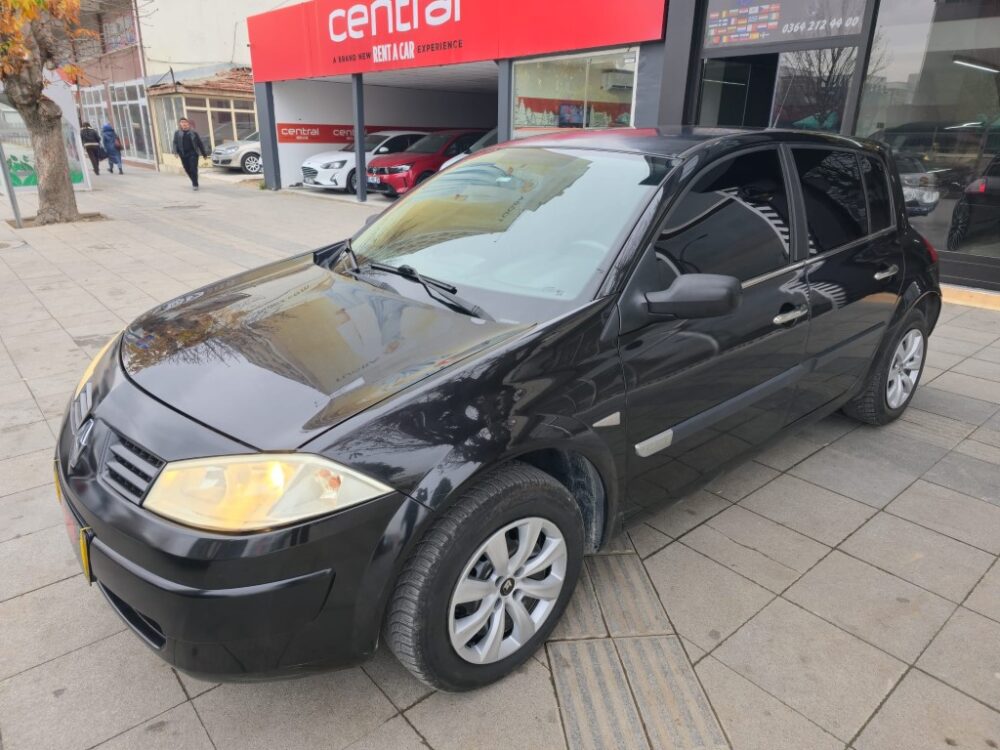 19 (Orta) RENAULT MEGANE II 1.4 AUTHENTİQUE 148.000 KM 2005 MODEL