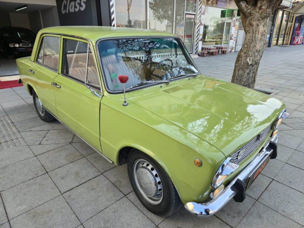 HACİİ… MURAT 124 1976 MODEL AŞIRI CLASSS İÇERİR…