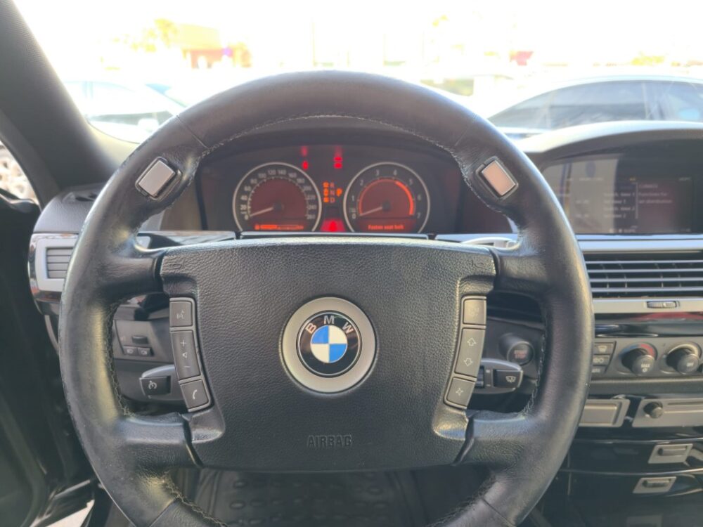 20 (Orta) BMW 7.35İ LONG V8 MOTOR MÜTHİŞ SES HIZI HİSSET