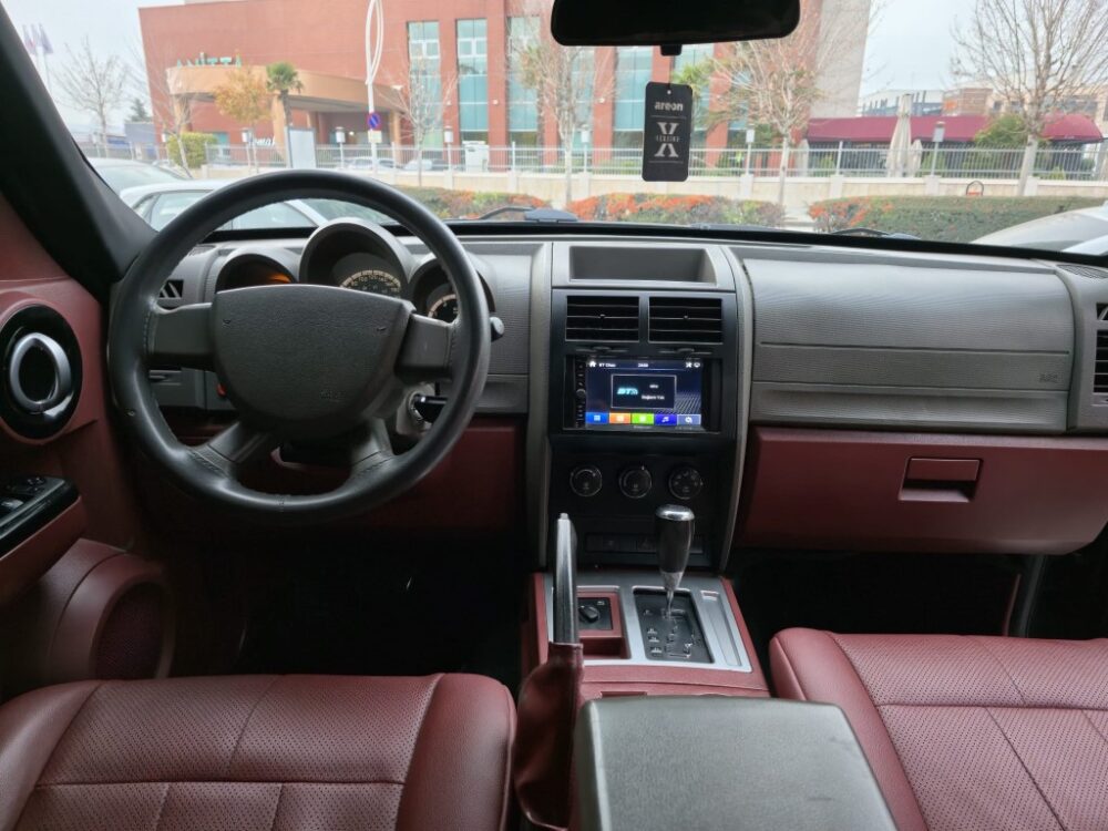 21 (Orta) DODGE NİTRO 2.8 4X4 CRD SXT 2007 MODEL