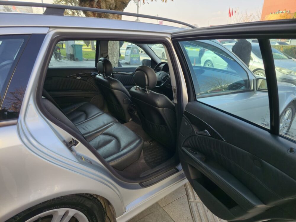24 (Orta) MERCEDES E 240 2003 MODEL 116.000 KM TR'DE TEK