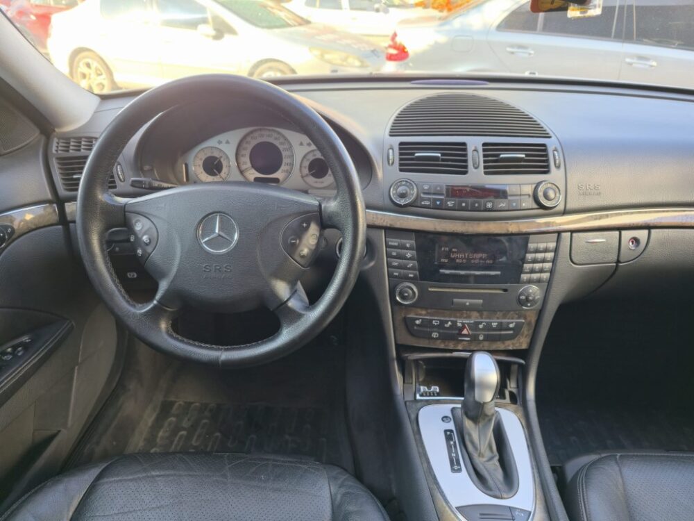 27 (Orta) MERCEDES E 240 2003 MODEL 116.000 KM TR'DE TEK
