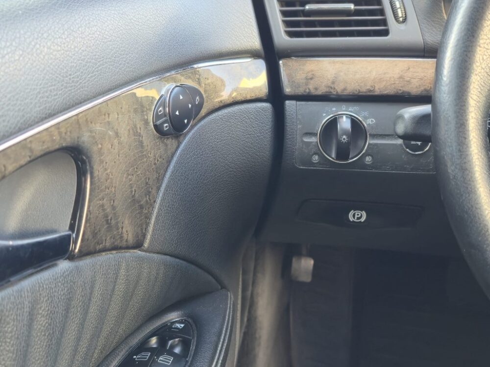 30 (Orta) MERCEDES E 240 2003 MODEL 116.000 KM TR'DE TEK