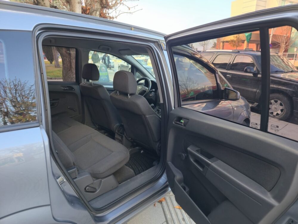 5 (Orta) OPEL ZAFİRA 2.0 DTİ 2006 MODEL 7 KİŞİLİK GENİŞ AİLELER İÇİN.....