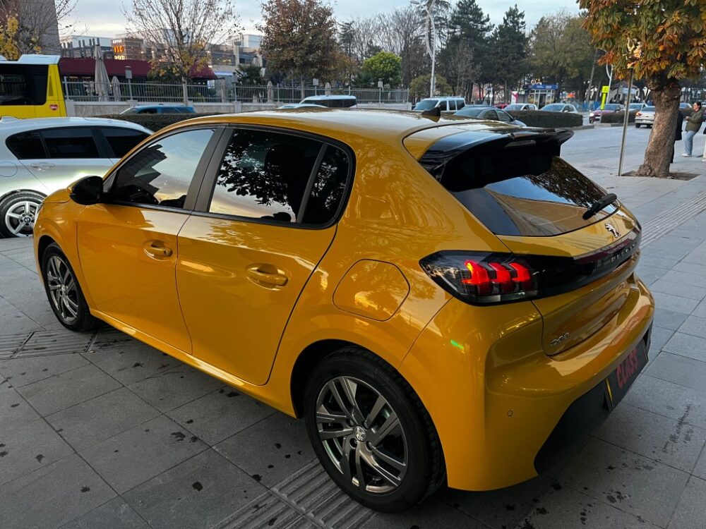 PEUGEOT 208 1.2 PURETECH 2021 MODEL