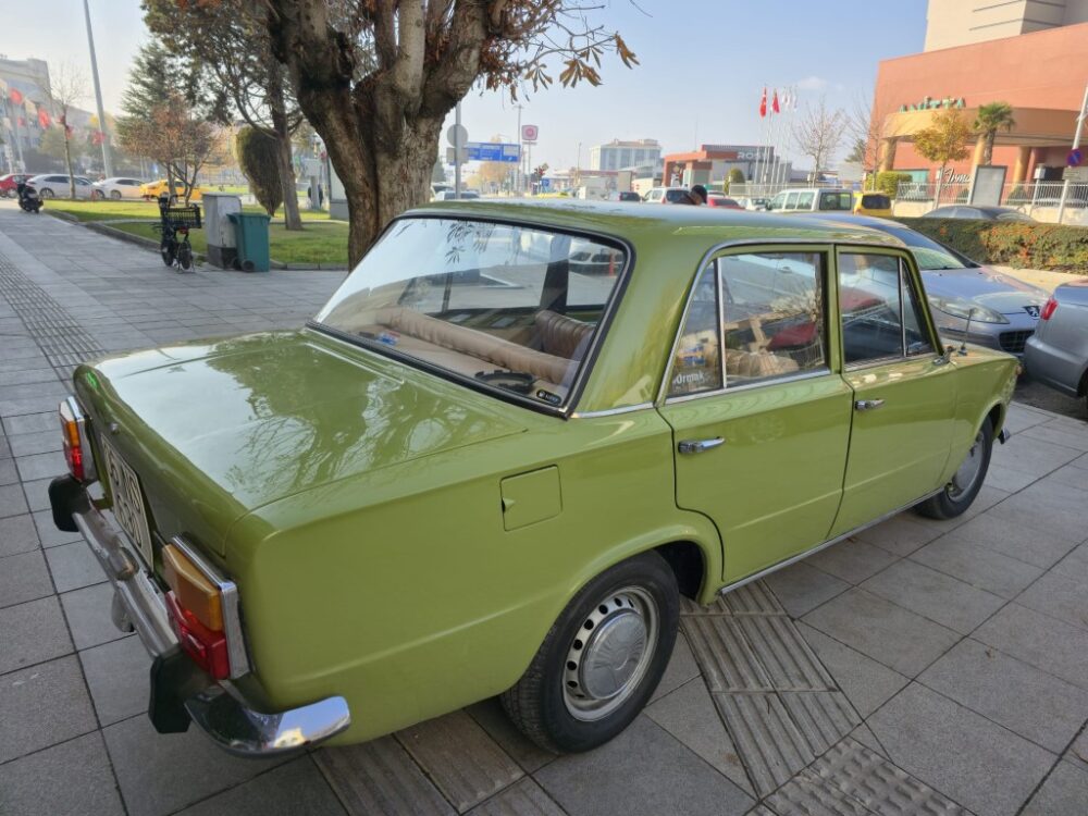 HACİİ... MURAT 124 1976 MODEL AŞIRI CLASSS İÇERİR...