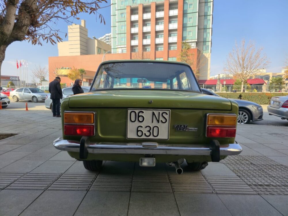 HACİİ... MURAT 124 1976 MODEL AŞIRI CLASSS İÇERİR...