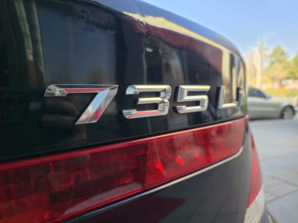 8 (Orta) BMW 7.35İ LONG V8 MOTOR MÜTHİŞ SES HIZI HİSSET