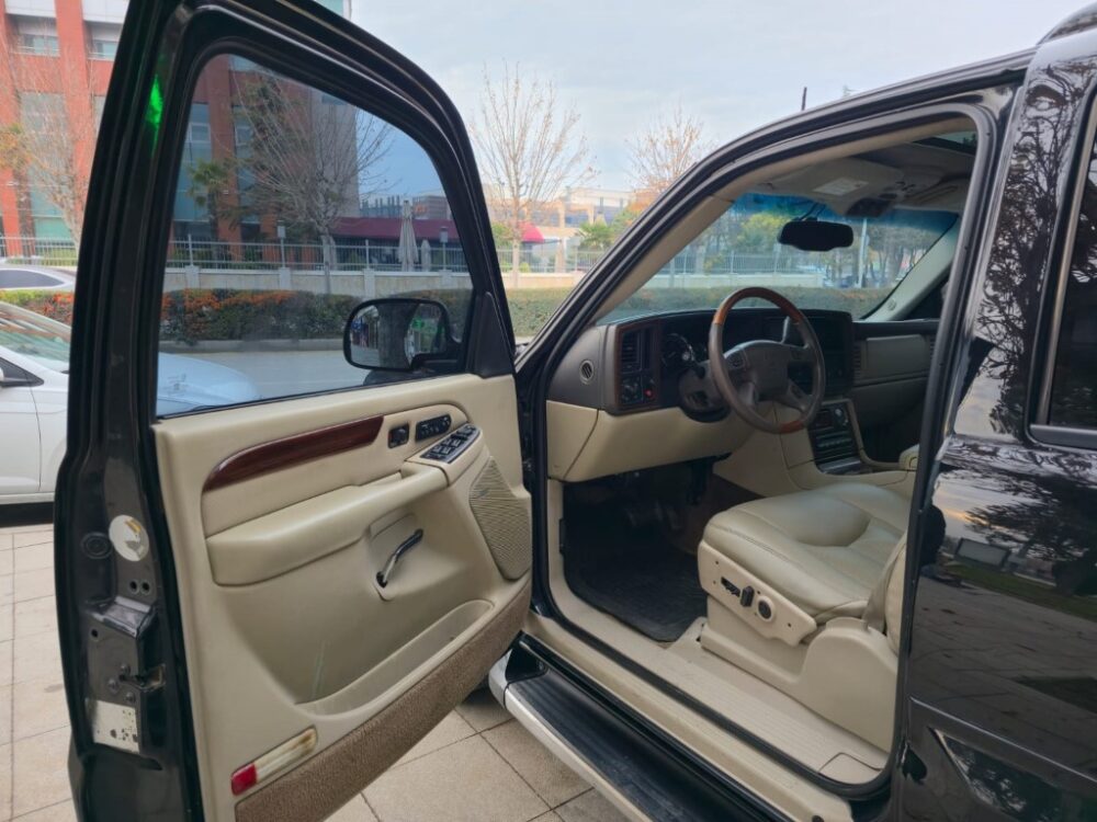 CADİLLAC ESCALADE 6.0 V8 2003 MODEL...