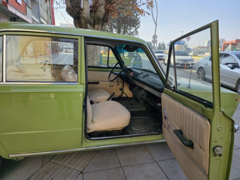 HACİİ... MURAT 124 1976 MODEL AŞIRI CLASSS İÇERİR...