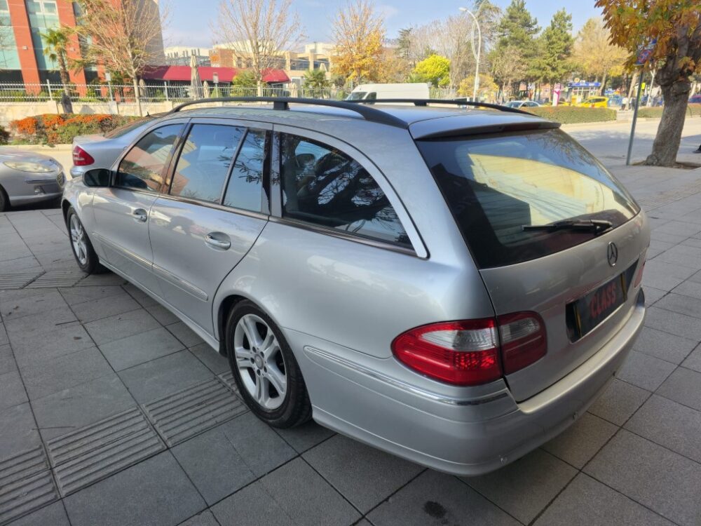 9 (Orta) MERCEDES E 240 2003 MODEL 116.000 KM TR'DE TEK