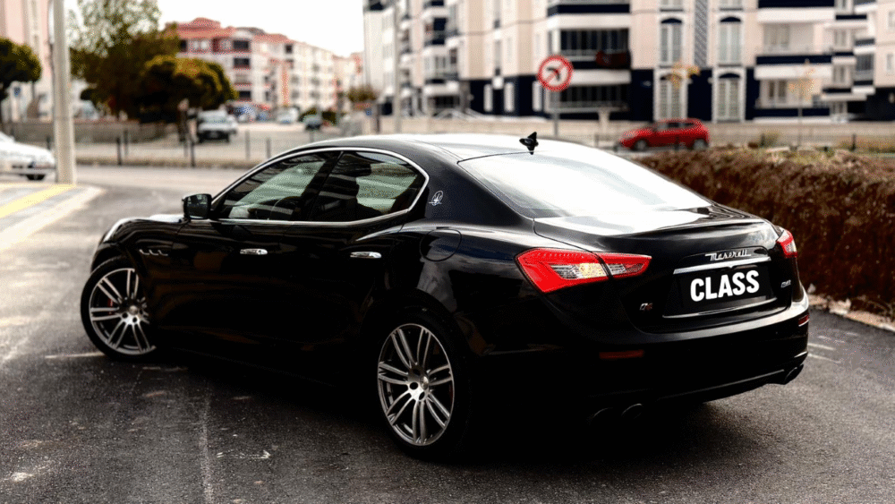 Adsız tasarım (Orta) MASERATİ GHİBLİ 3.0 2014 MODEL SİYAH İÇİ KIRMIZI....