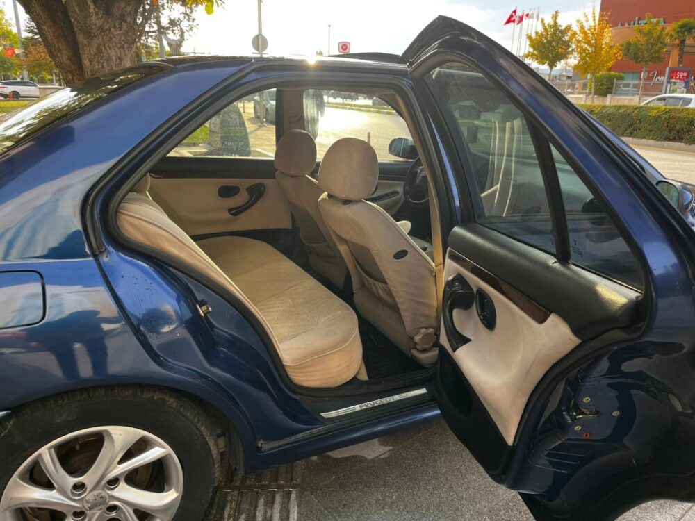 PEUGEOT 406 2.0 ST - TR'de Tek 2001 Model