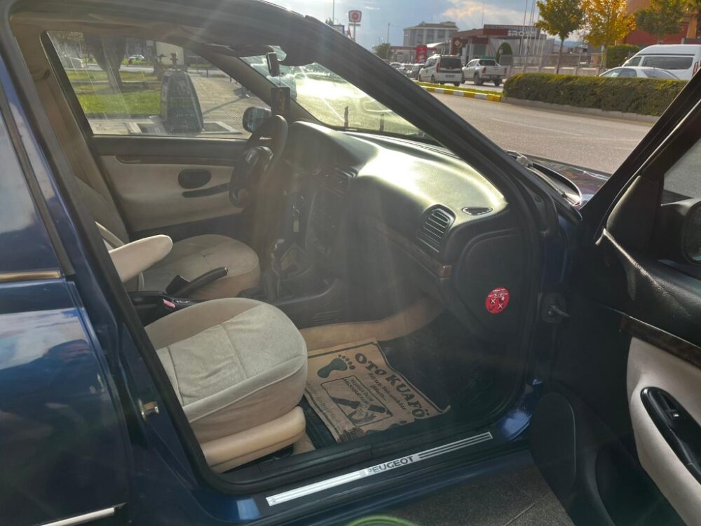 PEUGEOT 406 2.0 ST - TR'de Tek 2001 Model