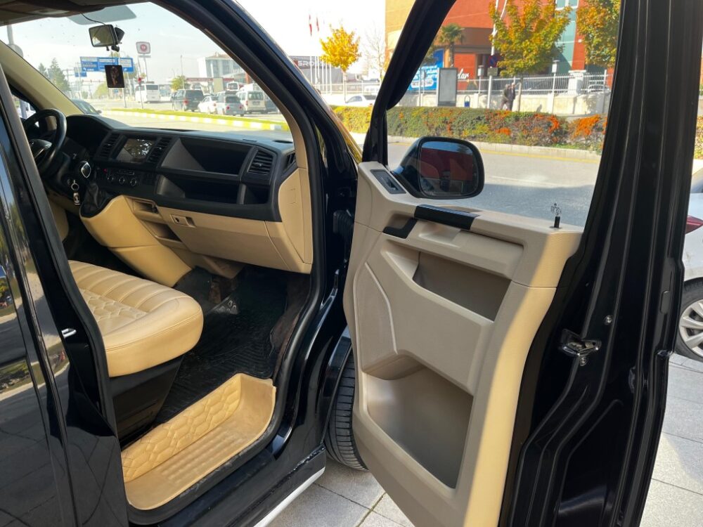 VOLKSWAGEN TRANSPORTER 2017 MODEL V.İ.P. 71.000 KM ORJİNAL