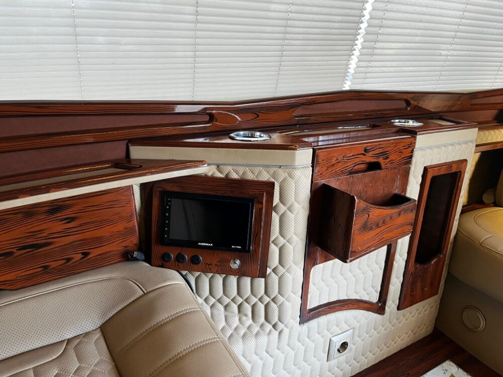 VOLKSWAGEN TRANSPORTER 2017 MODEL V.İ.P. 71.000 KM ORJİNAL