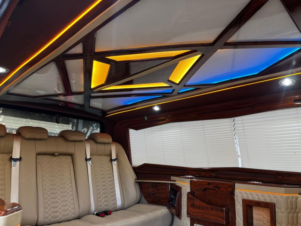 VOLKSWAGEN TRANSPORTER 2017 MODEL V.İ.P. 71.000 KM ORJİNAL