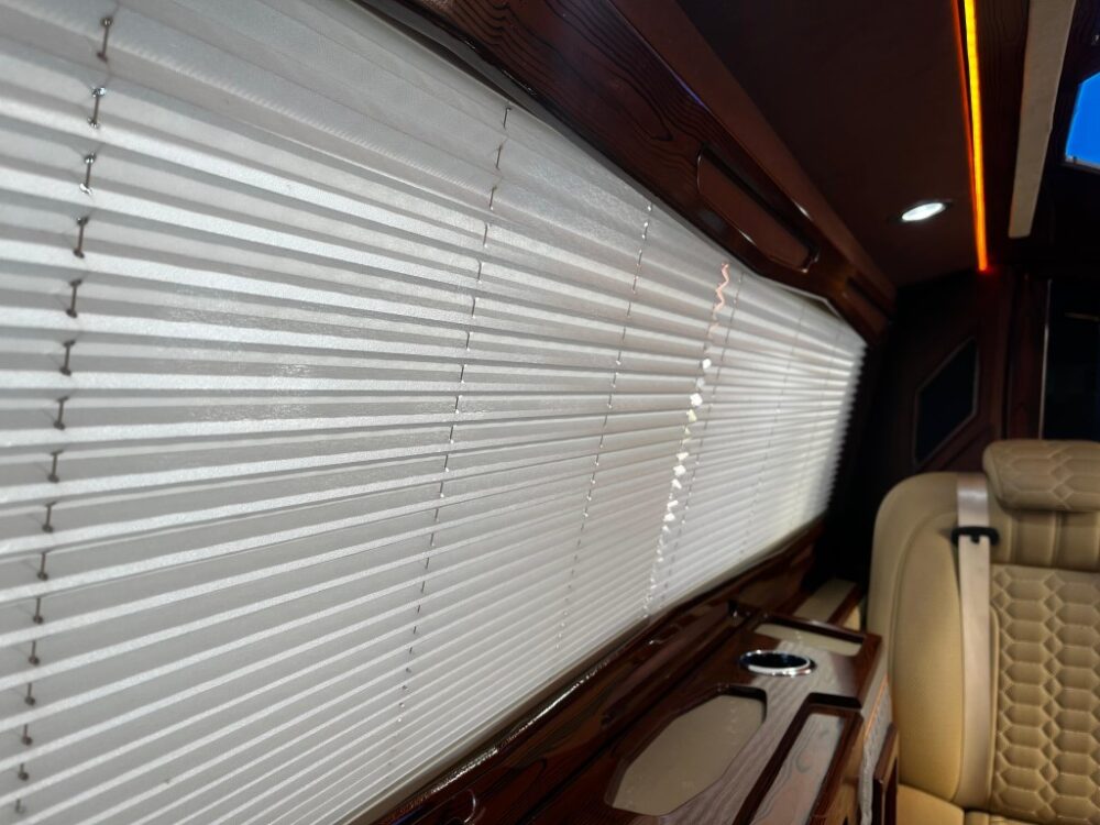 VOLKSWAGEN TRANSPORTER 2017 MODEL V.İ.P. 71.000 KM ORJİNAL