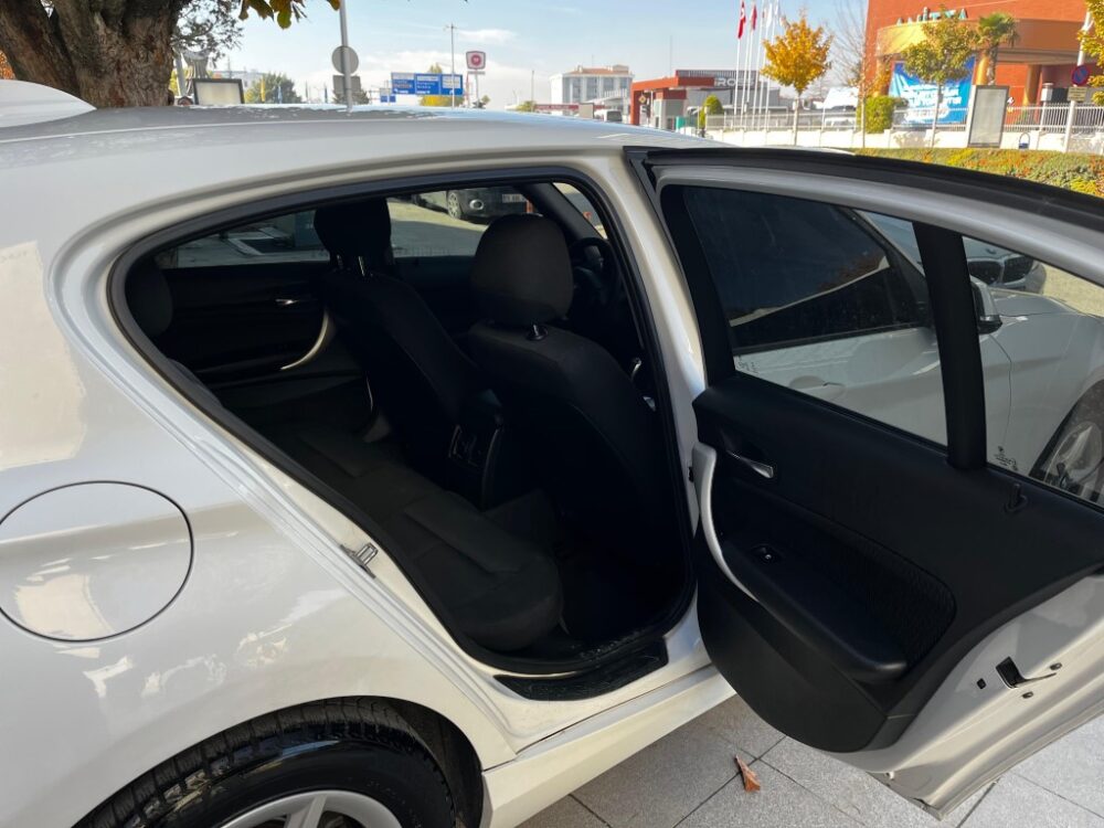 BMW 1.16 JOY PLUS 2015 MODEL