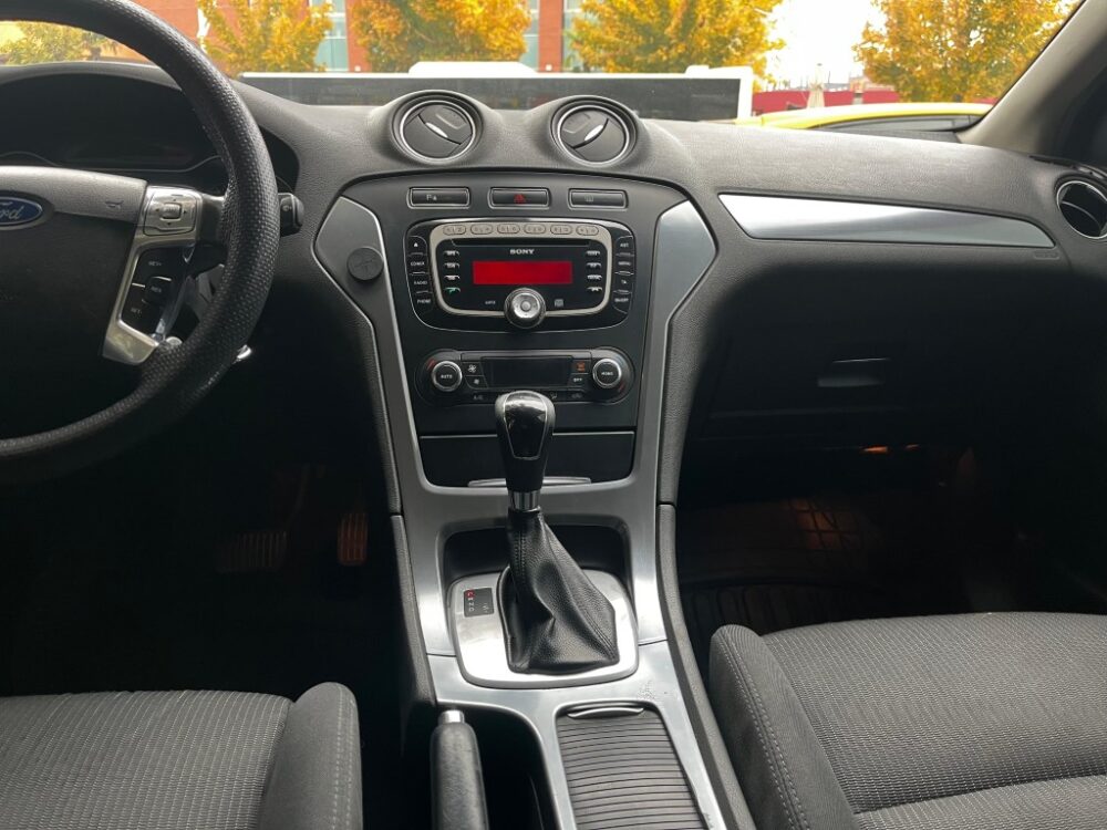 FORD MONDEO 2012 MODEL