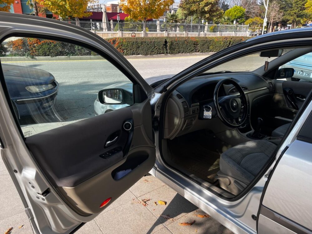RENAULT LAGUNA 2006 MODEL 1.6 EXPRESSİON PACK PLUS EMSALSİZ DEĞERDE