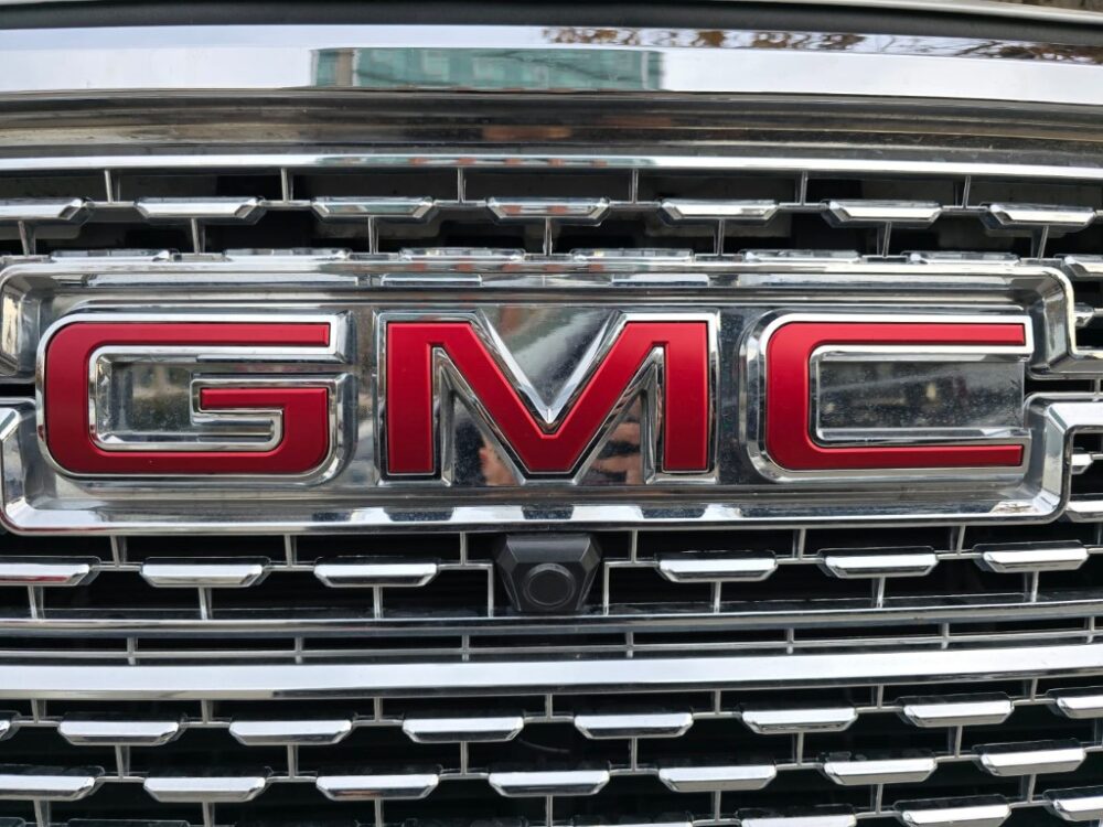 GMC SİERRA DENALI 3.0 L 2022 MODEL HATASIZ TRAMERSİZ