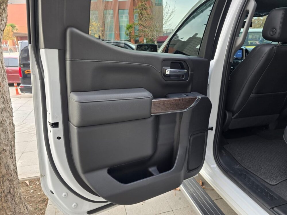 GMC SİERRA DENALI 3.0 L 2022 MODEL HATASIZ TRAMERSİZ