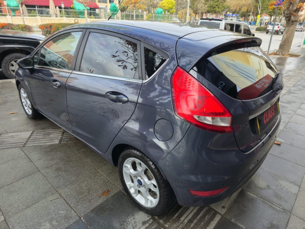FORD FİESTA 1.4 TİTANİUM 2012 112.000 KM DE