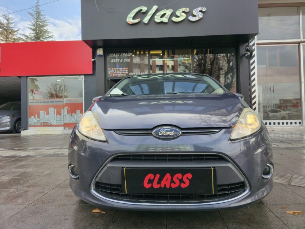 WhatsApp Görsel 2025-12-08 saat 11.37.22_7f144364 (Orta) FORD FİESTA 1.4 TİTANİUM 2012 112.000 KM DE